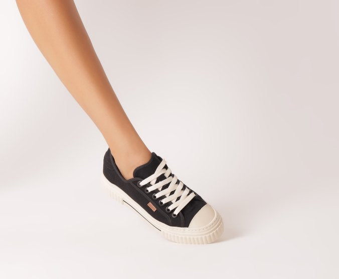 Tênis De Amarrar Preto Sola Alta Lona Alê